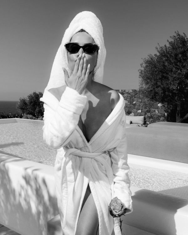 Insider Tips to Make the Most of Your Wedding Photography | Interview with Anna Roussos, the top Europe wedding photographer