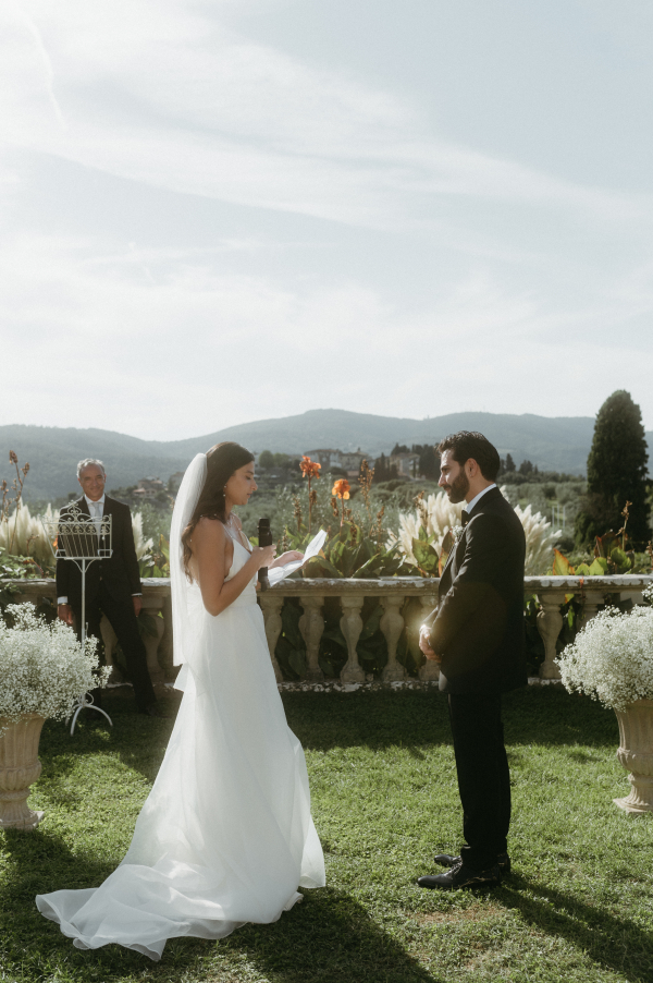 Intimate Wedding in Tuscany | Small Tuskany Rustic Wedding