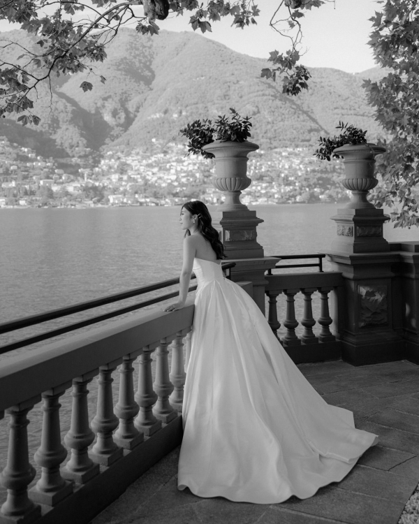 Insider Tips to Make the Most of Your Wedding Photography | Interview with Anna Roussos, the top Europe wedding photographer