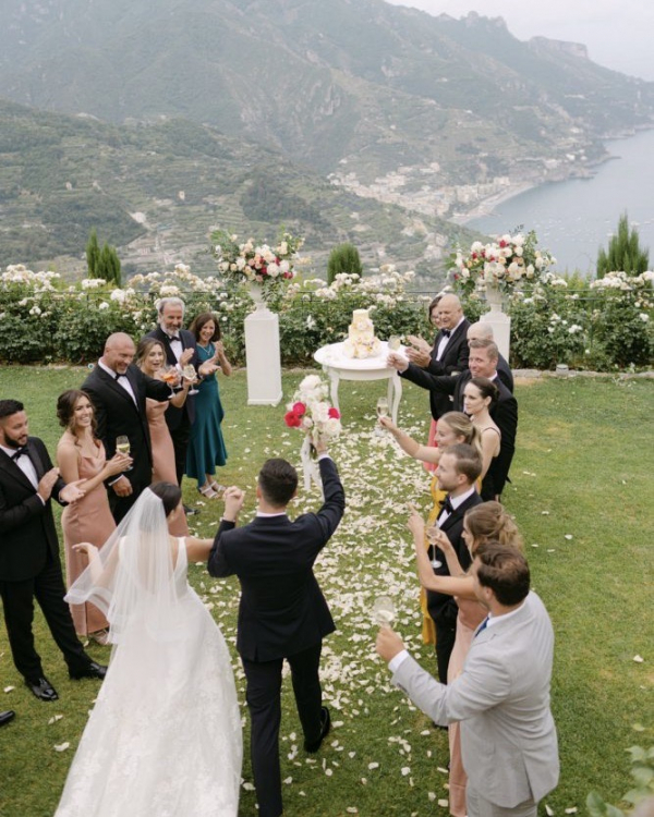 Insider Tips to Make the Most of Your Wedding Photography | Interview with Anna Roussos, the top Europe wedding photographer