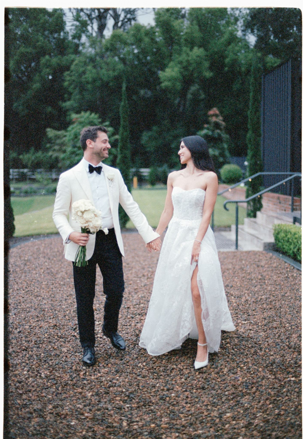 Romantic Wedding in The Valley Estate