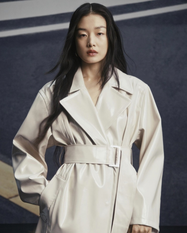 Best Wedding Coats and Jackets for Brides | White Bridal Outerwear