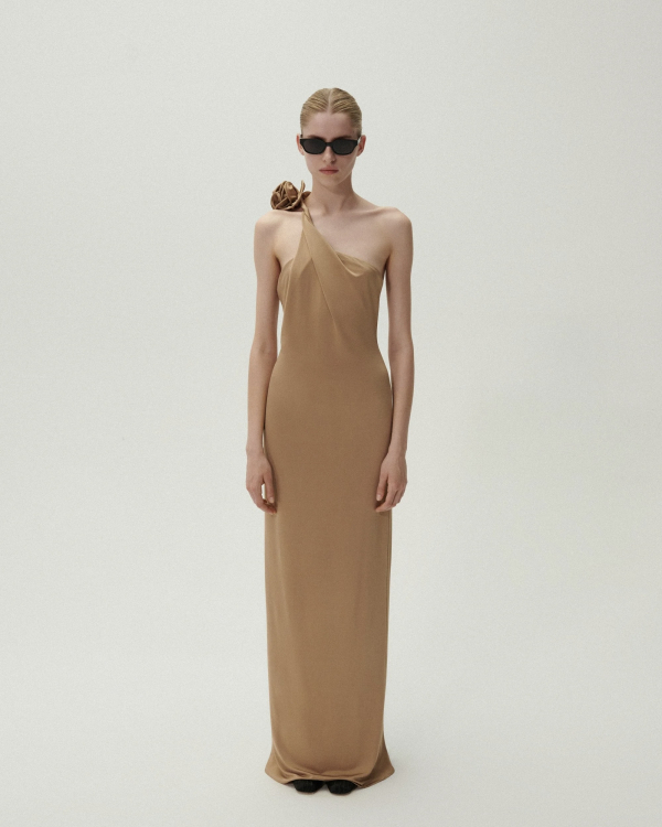 32 Unique Spring Bridesmaid Dresses 2024 | Springtime Bridesmaid Outfit Ideas