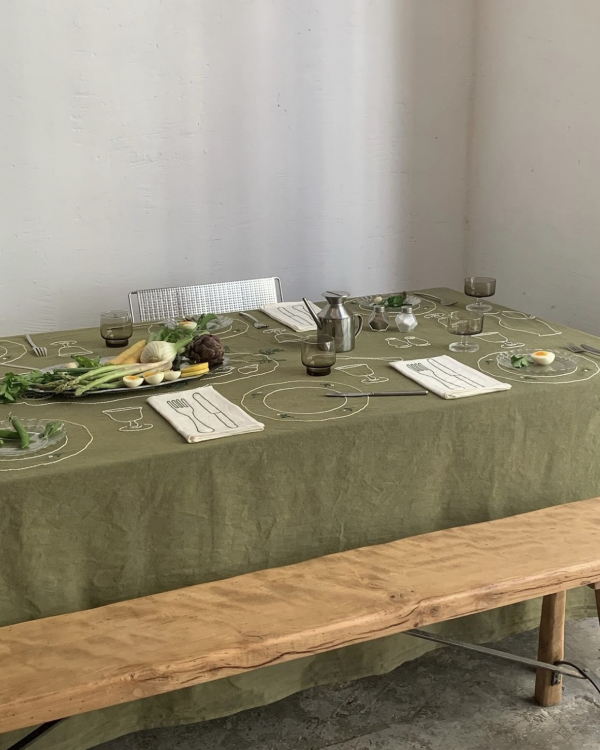 Unique Wedding Table Centerpieces Without Flowers | Creative Non Floral Wedding Decor Ideas