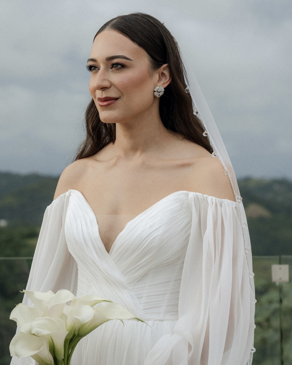 Romance in Puerto Rico | Bridal Inspiration with Bread Set Design, Bows and Handmade Stationary