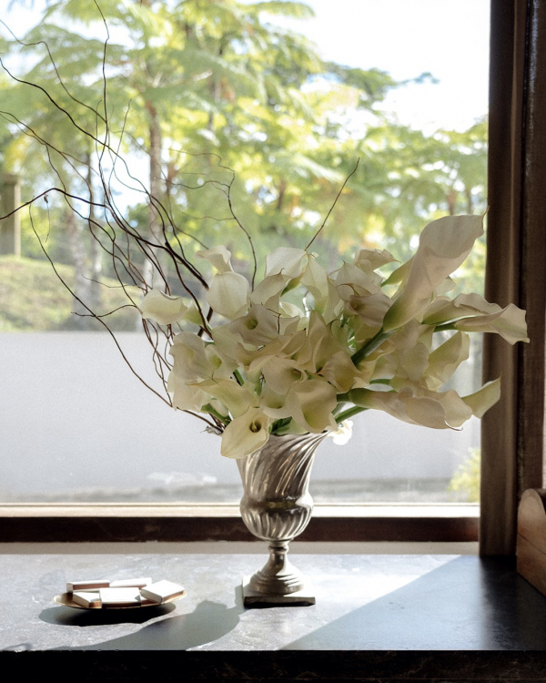 Romance in Puerto Rico | Bridal Inspiration with Bread Set Design, Bows and Handmade Stationary