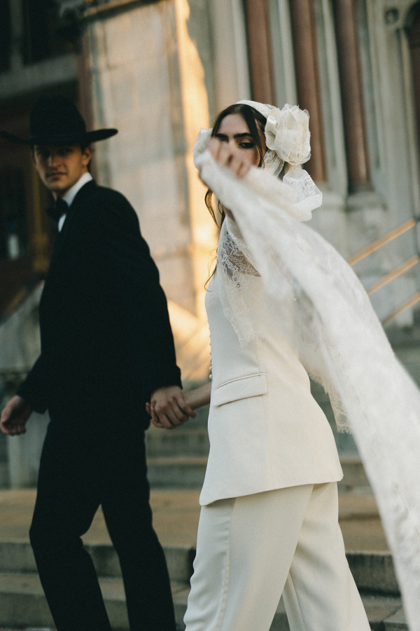 Vintage Wedding Photoshoot in Nashville | Urban Wedding Inspiration