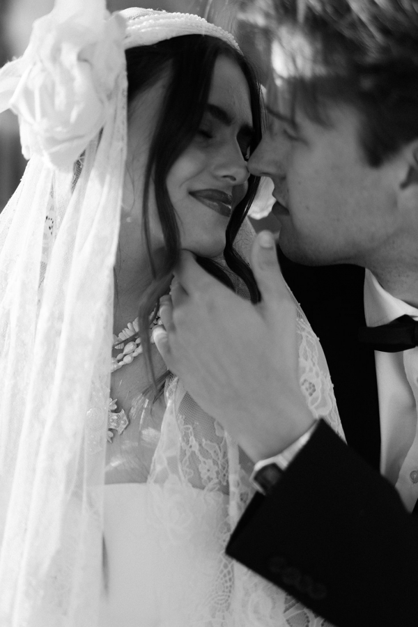 Vintage Wedding Photoshoot in Nashville | Urban Wedding Inspiration