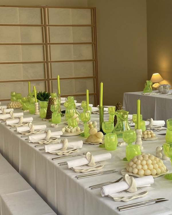 Unique Wedding Table Centerpieces Without Flowers | Creative Non Floral Wedding Decor Ideas