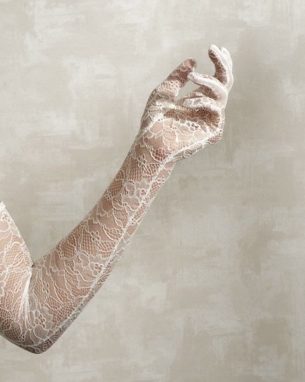 16 Best Wedding Gloves | Long Bridal Gloves | Sheer, Lace