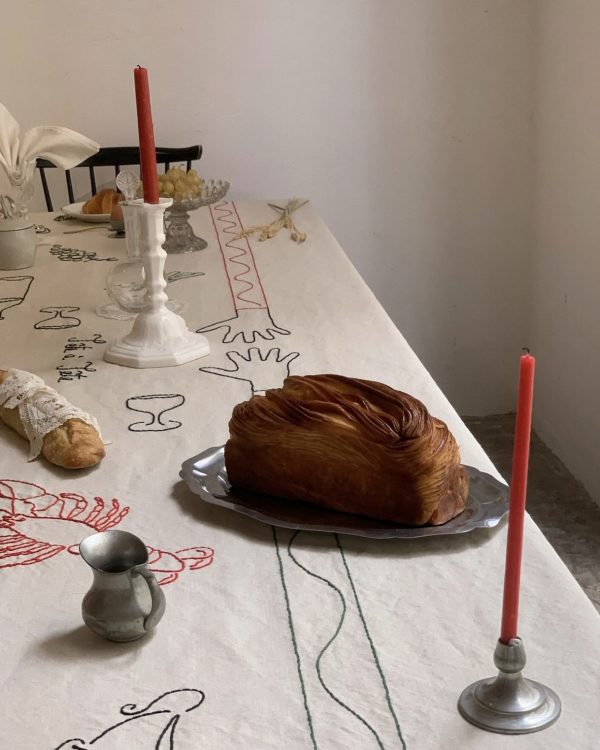 Unique Wedding Table Centerpieces Without Flowers | Creative Non Floral Wedding Decor Ideas