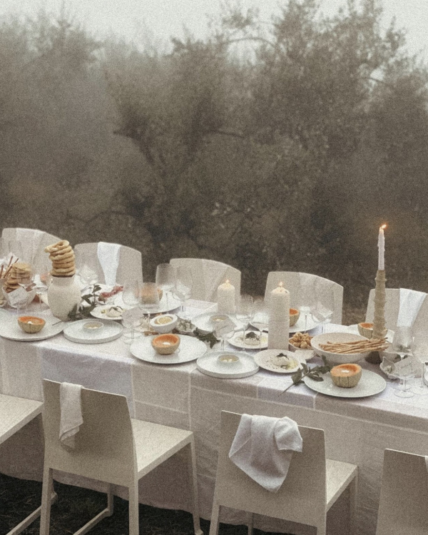 Unique Wedding Table Centerpieces Without Flowers | Creative Non Floral Wedding Decor Ideas