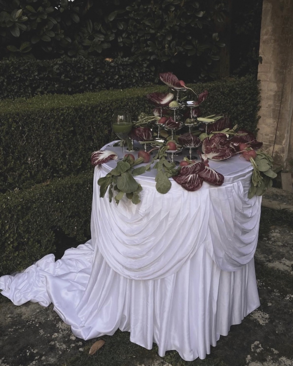 Unique Wedding Table Centerpieces Without Flowers | Creative Non Floral Wedding Decor Ideas