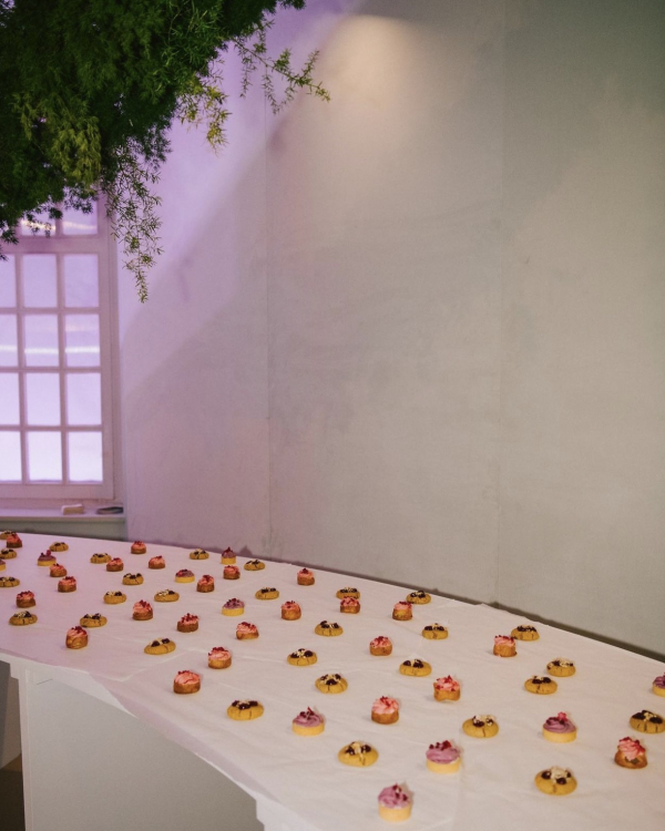 Unique Wedding Table Centerpieces Without Flowers | Creative Non Floral Wedding Decor Ideas