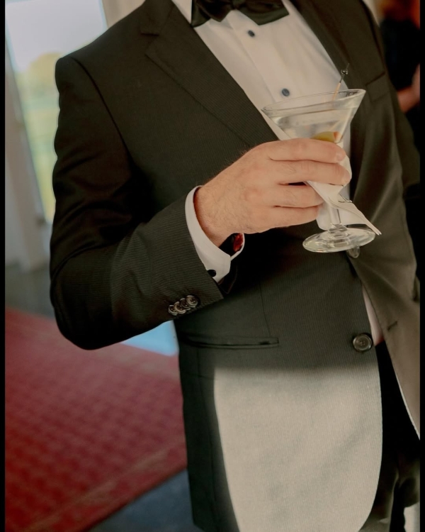 How to Plan the Perfect Wedding Day Timeline for Candid Photography