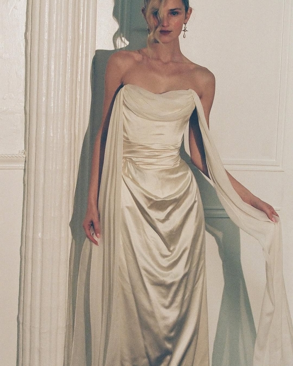 30 Chic Bridal Dresses Perfect for an Italian Wedding