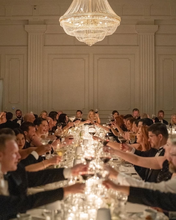 10 Must-Have Wedding Reception Photos, According to Top Photographers