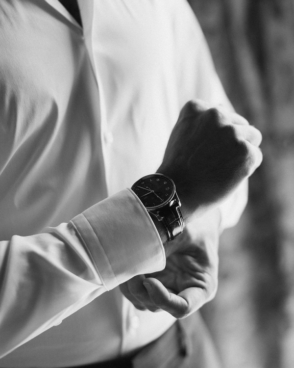 A Bold Cherry Red Wedding Amongst a Spanish Garden Villa