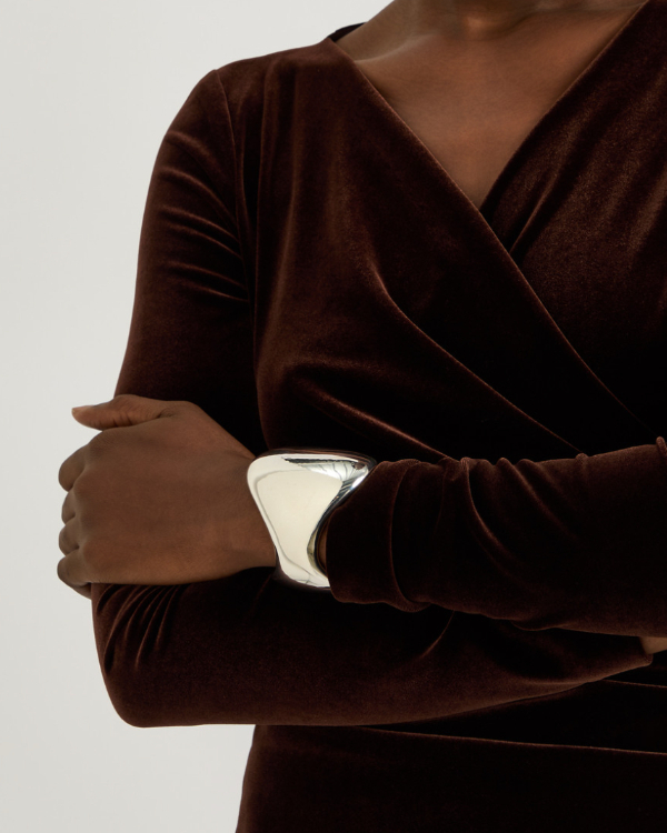 22 Trendy Statement Cuff Bracelets to Instantly Upgrade Your Wedding Look