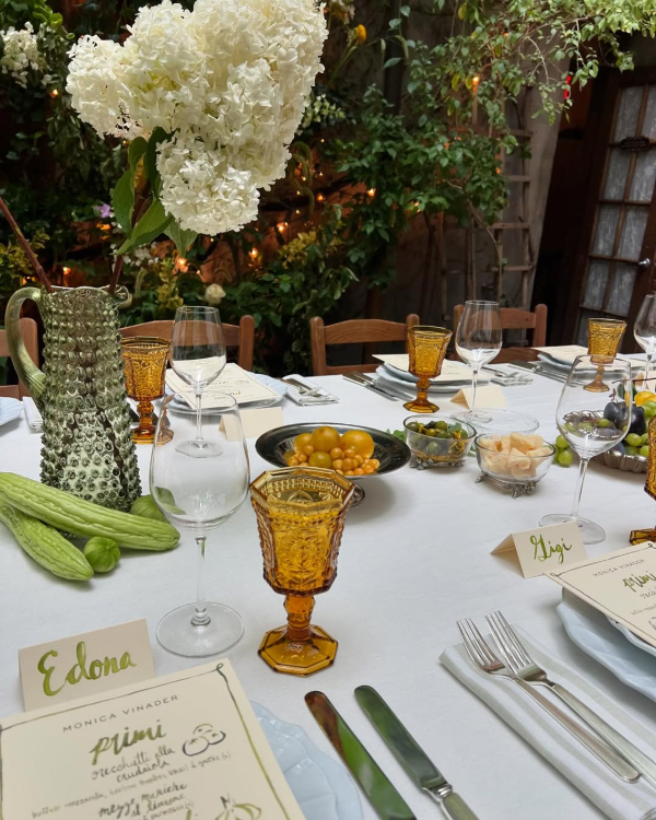 40 Place Setting Trends for 2025 to Transform Your Wedding Table