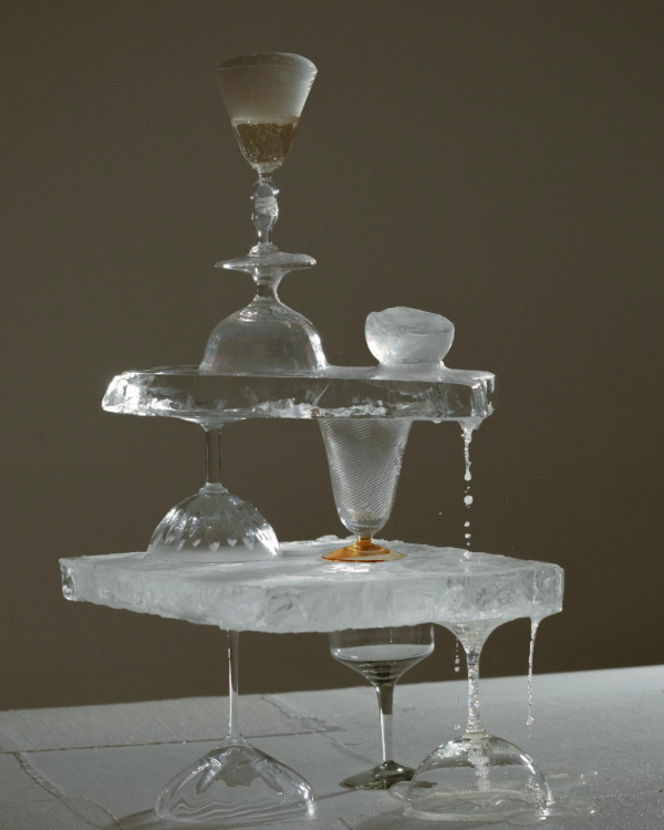 20 Stunning Ice Sculpture Ideas for Your Wedding