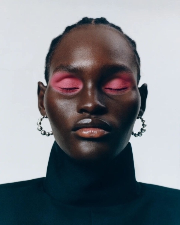 5 Stunning Melt-Proof Bridal Makeup Ideas for a Summer 2025 Wedding