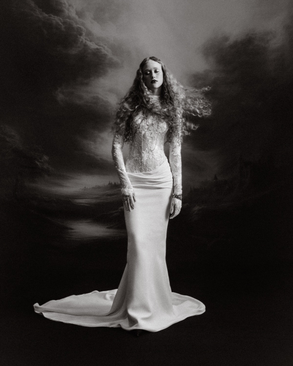 30 Chic Bridal Dresses Perfect for an Italian Wedding