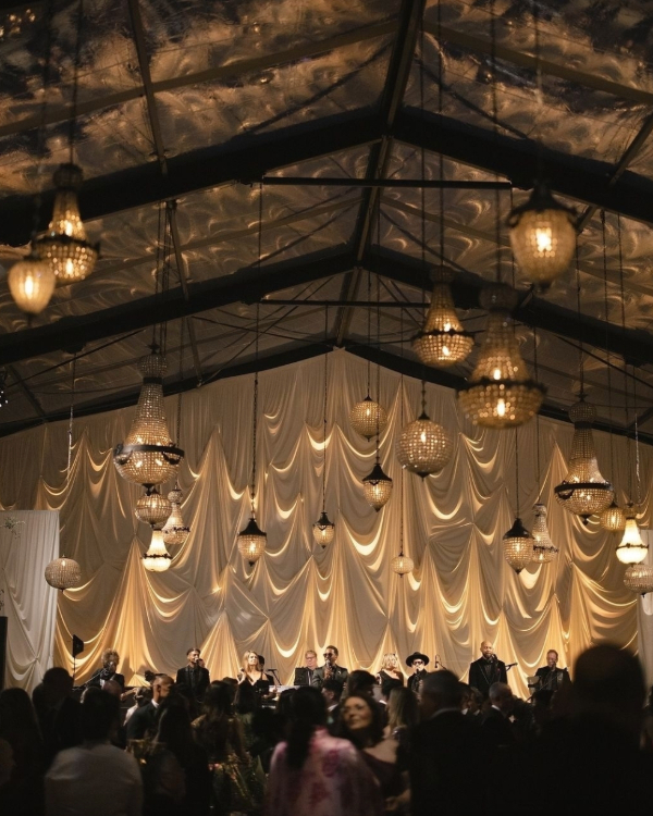 10 Must-Have Wedding Reception Photos, According to Top Photographers