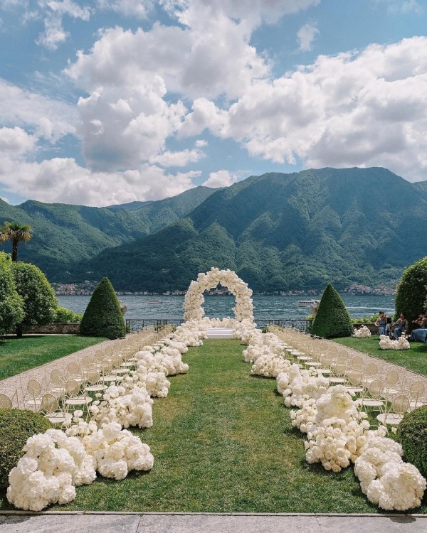 Wedding Florist in the USA | Wedding Decorators, Flower Arrangements in America | Bouquet For Bride