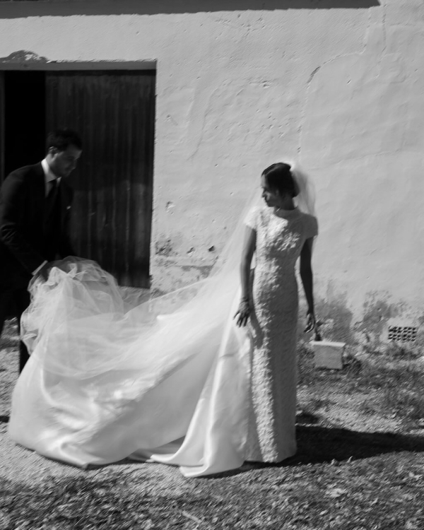 What is a Bridal Stylist and How Do They Work?