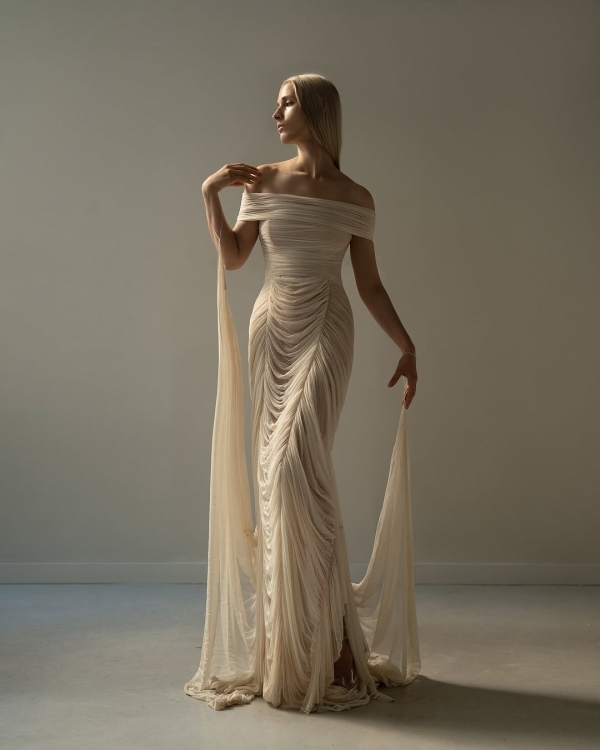 30 Chic Bridal Dresses Perfect for an Italian Wedding