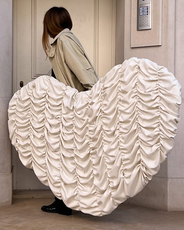 50 Bold & Breathtaking Maximalist Wedding Decor Ideas