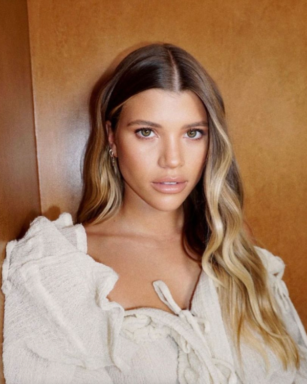 Humidity-Proof Wedding Hairstyles: 6 Styles & Step-by-Step Guides