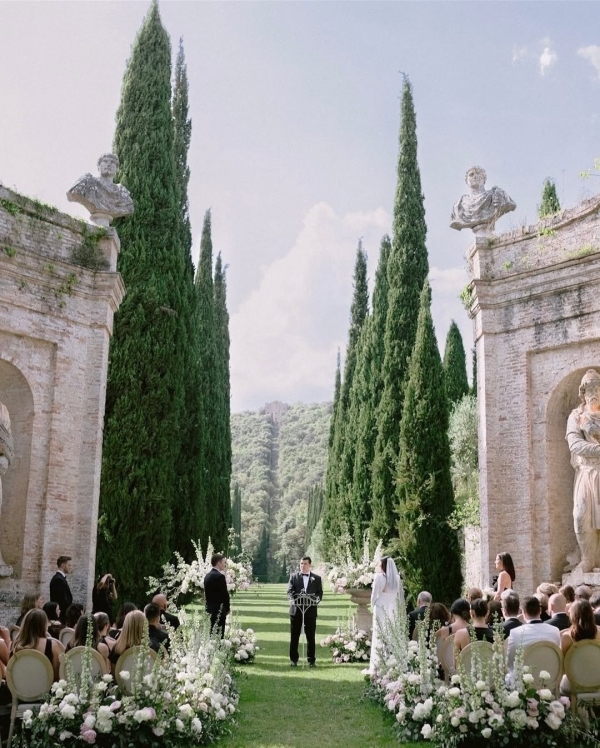 19 Best Wedding Planners in Europe | European Wedding Planning Companies | TOP Luxury Bridal Agencies