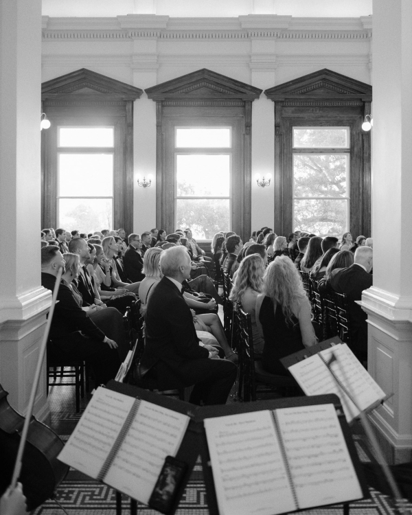 Photographers Jennifer Moher