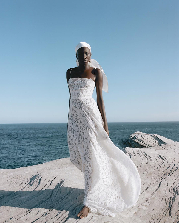 40 Chic Veil Alternatives: Trendy Bridal Accessories for a Modern Look