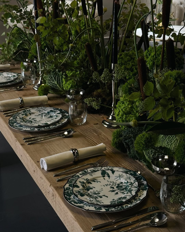 40 Place Setting Trends for 2025 to Transform Your Wedding Table