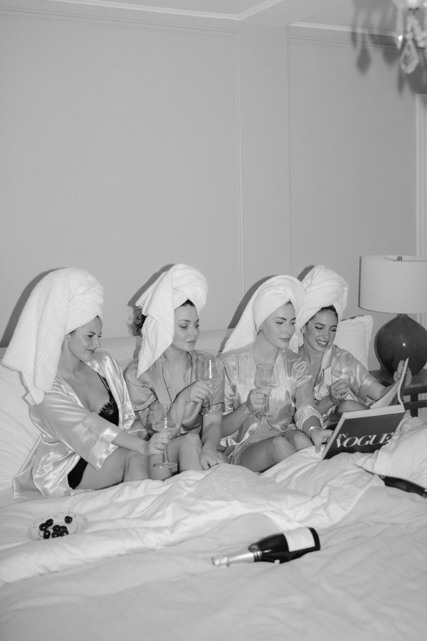 Photographers Jennifer Moher