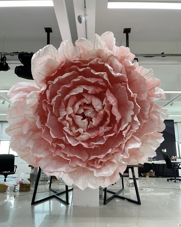 Trend: Giant Paper Flower Installations