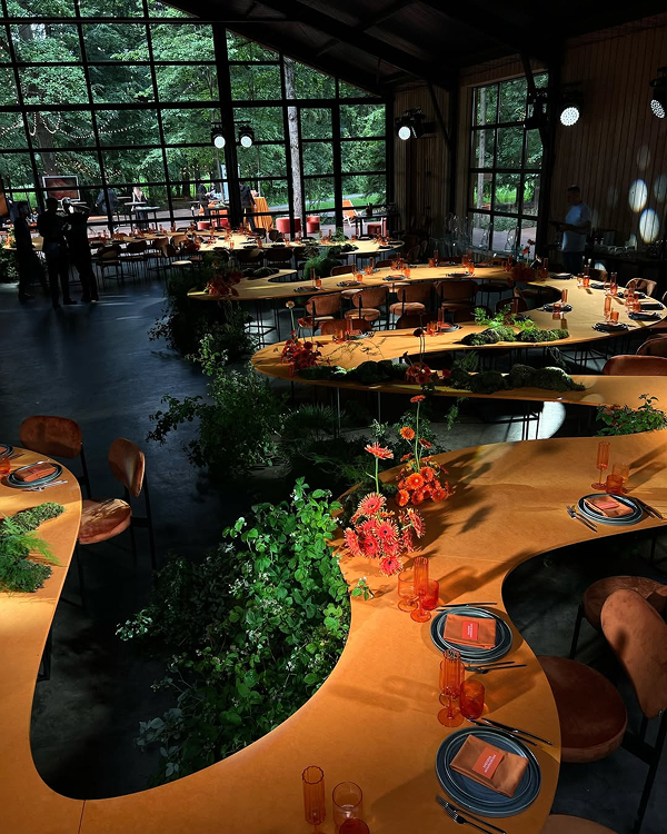 50 Bold & Breathtaking Maximalist Wedding Decor Ideas