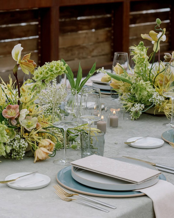 Wedding Florist in the USA | Wedding Decorators, Flower Arrangements in America | Bouquet For Bride