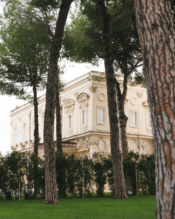 An Elegant & Dreamy Italian Wedding in a Historic Roman Villa