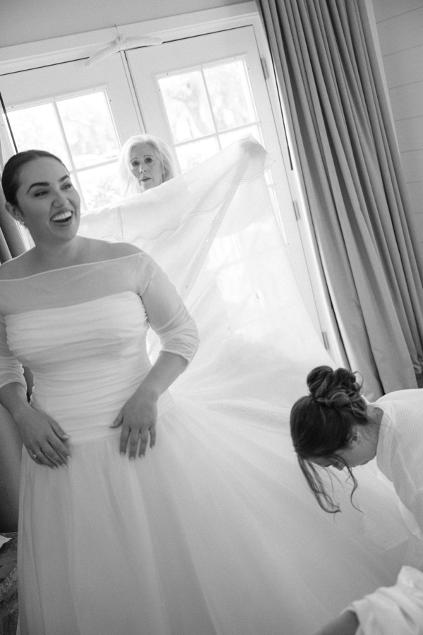 Photographers Elizabeth Pishal