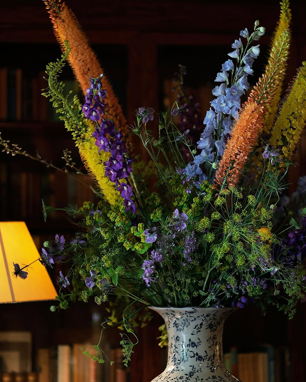 How to Create a Multi-Sensory Floral Experience for Your Wedding