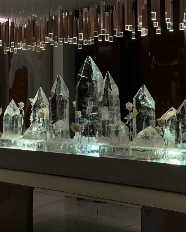 20 Stunning Ice Sculpture Ideas for Your Wedding