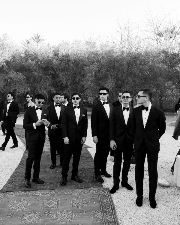 35 Must-Save Bridal & Grooms Party Portrait Ideas