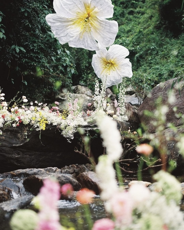 Trend: Giant Paper Flower Installations