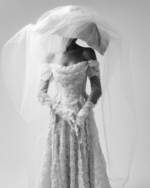 40 Chic Veil Alternatives: Trendy Bridal Accessories for a Modern Look