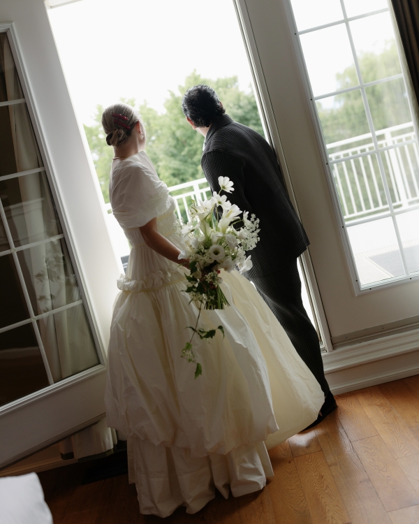 An Enchanting Lakeside Wedding in Canada