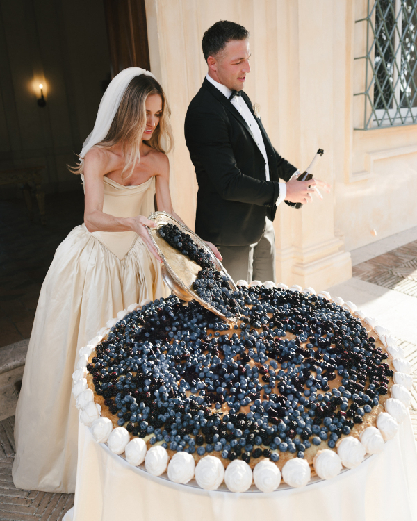 An Elegant & Dreamy Italian Wedding in a Historic Roman Villa
